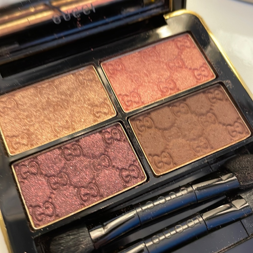 GUCCI eyeshadow
